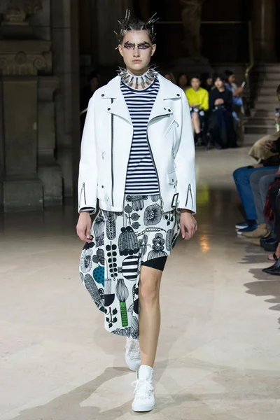 Look 9